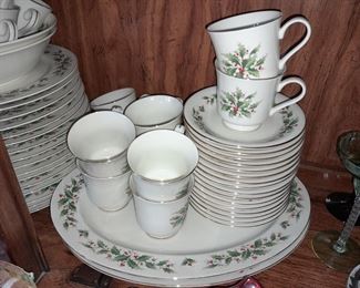 Christmas China Set (Japan)