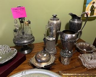 Antique condiment caddy