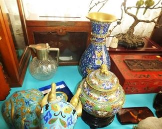 Chinoiserie & Cloisonne' 