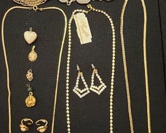 Fashion and costume jewelry, some signed Napier Sara Cov. , Avon, 14K 