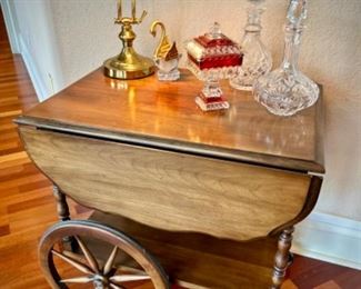 Wood tea cart