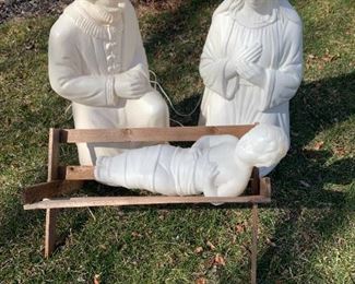 Vintage Lighted Nativity Figurines