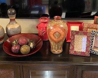 Decorative Accessories