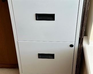 Hon 2 Drawer File Cabinet with Key. Like New