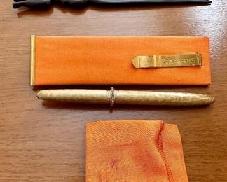 Vintage Schaefer Pen and Case.