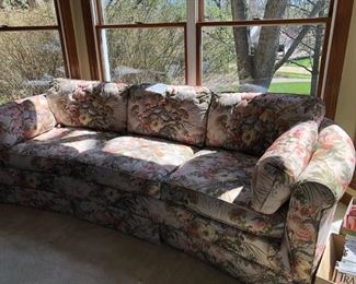 FLORAL SOFA BY FLEXSTEEL