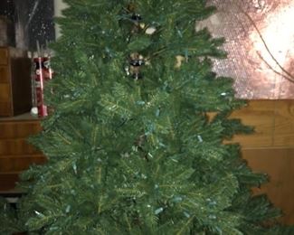 PRELIT XMAS TREE