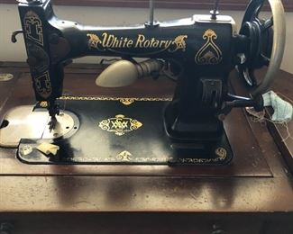 WHITE ROTARY SEWING MACHINE IN CABINET