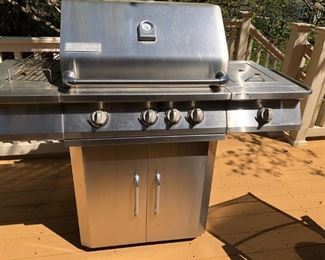 GAS GRILL - PIPED GAS