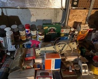 PAINT, NAILS & HARDWARE ITEMS