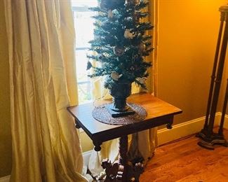 Bird decorated Christmas tree