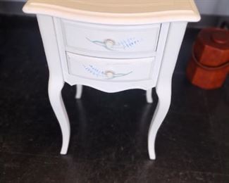 cute small table