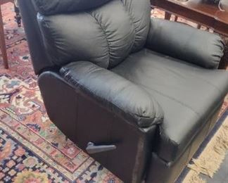 nice clean recliner