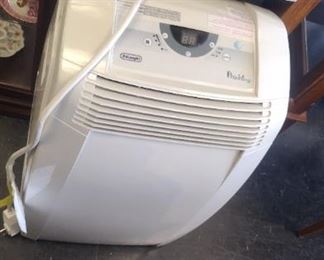 DeLonghi portable air conditioner