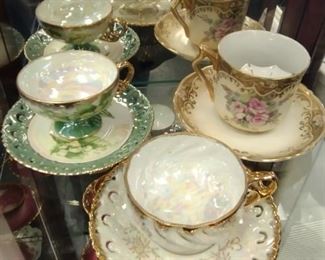 tea cups and saucers