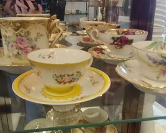 tea cups and saucers