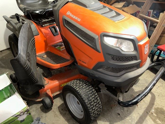 HUSQVARNA RIDING MOWER