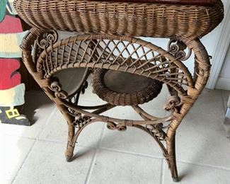 WICKER TABLE