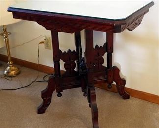 Victorian Style Hand Carved Accent Table With Fitted Glass Top, 29" x 30" x 20.5"