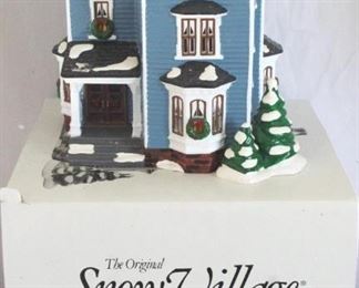 126 - Dept 56 Glenhaven House in Box
