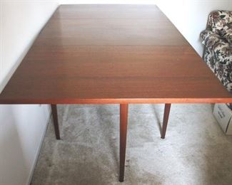 179 - Vintage Tapered Leg Drop Leaf Banquet Table 40x72x34

