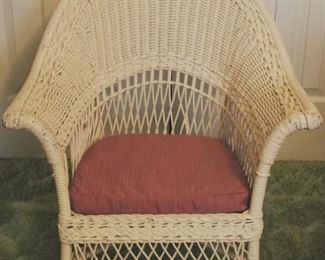 255 - Vintage Wicker Rocker 29x24x27
