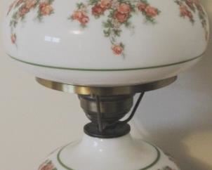 260 - Gone With The Wind Lamp 23 tall
