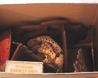 445 - Assorted items
