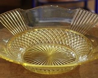 491 - Vintage yellow depression glass bowl - 10.5"
