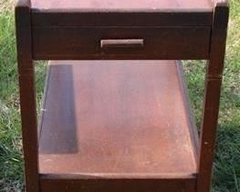 500 - Mahogany one drawer end table 28.5 x 15.5 x 26
