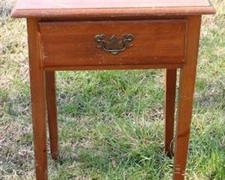 501 - One drawer tapered leg table 28 x 20 x 17.5
