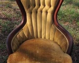 508 - Victorian rose carved walnut tufted chair 45 x 25 x 20
