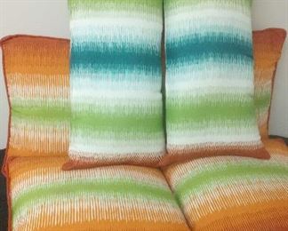 Striped Pattern Throw Pillow Set