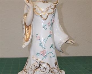 https://www.ebay.com/str/agesagoestatesales R9131 Clifton China Ceramic Female Wearing a Crown