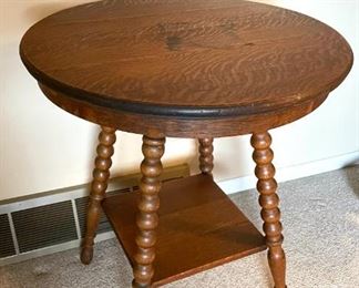 Round Oak Veneer Parlor Table
