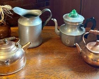 Vtg Kettles Pitchers