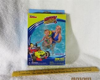 Bestway Disney Junior Micky & The Roadster Racers Swim Vest NEW IN BOX 