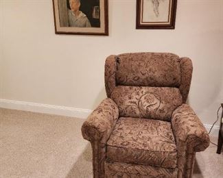 We have 2 of these recliners