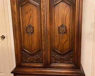 Vintage United Furniture Corporation Wooden Ornate Armoire. 3 drawers inside and 2 drawers on the bottom. In person pick up only. Dimensions: 74 3/4”H x 36.5”L x 20”W.     $400 or Best Offer. 