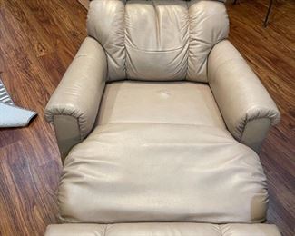 Beige Leather Recliner. Leather is a little worn, shown in photos. Otherwise in great condition.  In person pick up only.      $125 or Best Offer. 