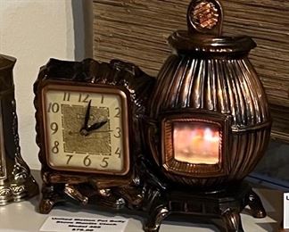 United Motion Pot Belly Stove Mantel Clock Model 455. 

$75.00 or Best Offer 