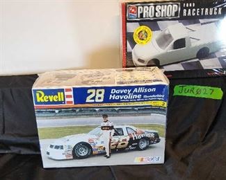 JUR027 Unopened In Plastic Havoline Thunderbird And Ford Racetruck