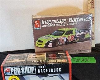 JUR036 Unopened In Box Amt ERTL Joe Gibbs Racing Lumina And Ford Racetruck