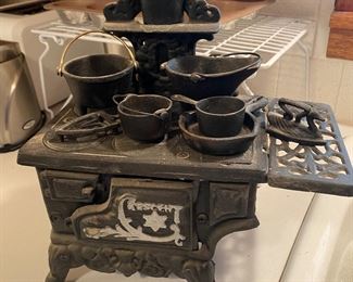 Mini cast iron stove set