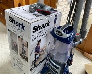 New-Like Condition Shark Navigator Lift-Away Vacuum
