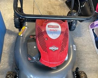 Craftsman 550 Briggs and Stratton self propelled mower with bagger