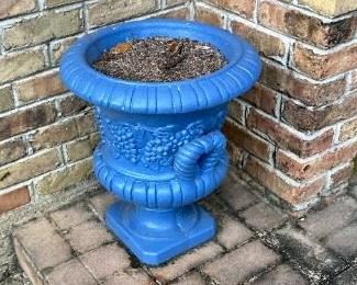 a pair of these blue planters, can be painted another color