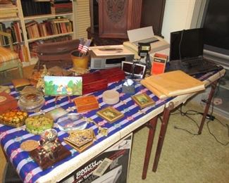 Pawley tables full of stuff including computer, typewriter and more