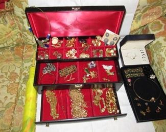 Pawley jewelry in bo