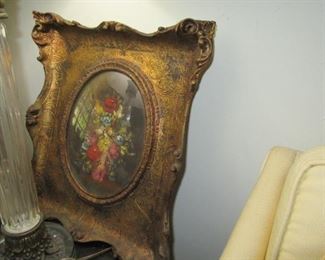 Pawley guilded picture frame flowers